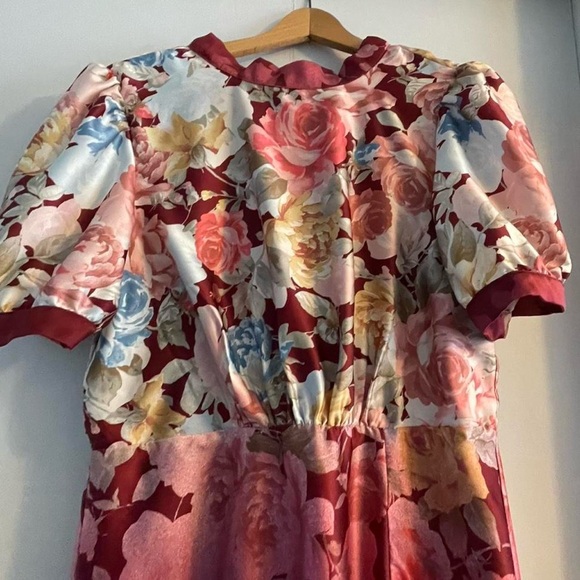 Julia Jordan Womens 10 Satin Romantic Floral Red Modest Cocktail Midi Dress - Picture 2 of 6